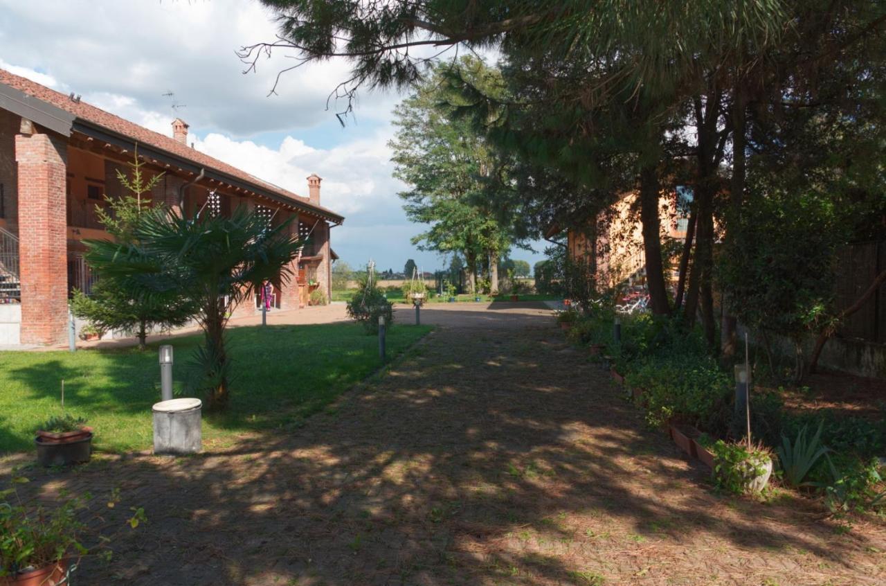 Antica Cascina B&B Borghetto Lodigiano Exteriör bild