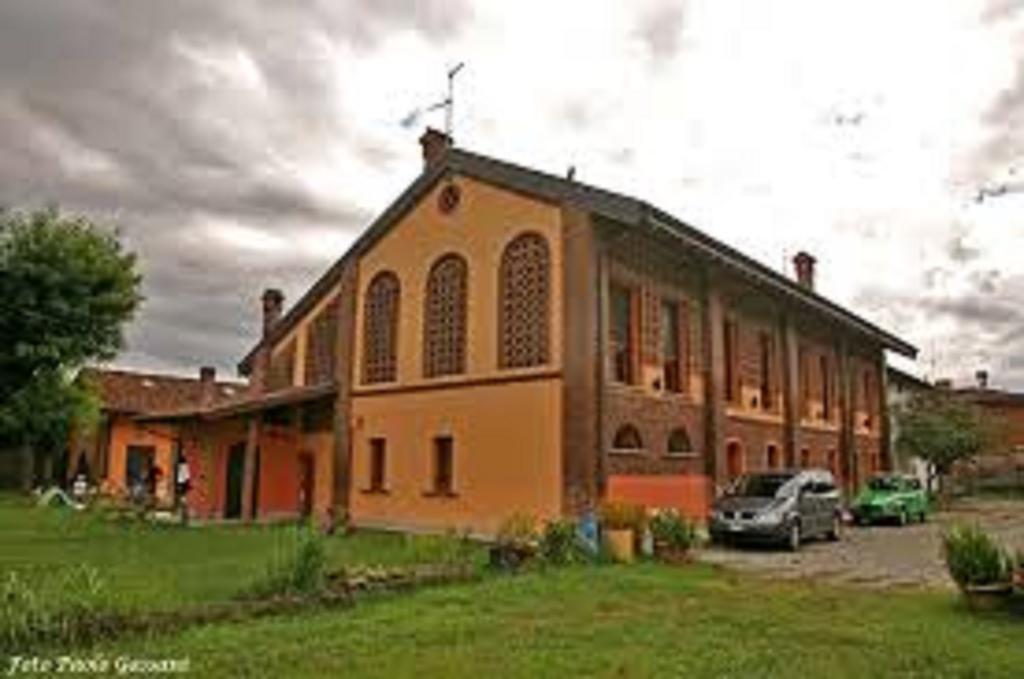 Antica Cascina B&B Borghetto Lodigiano Exteriör bild